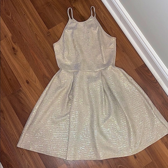 Dress - Picture 3 of 6